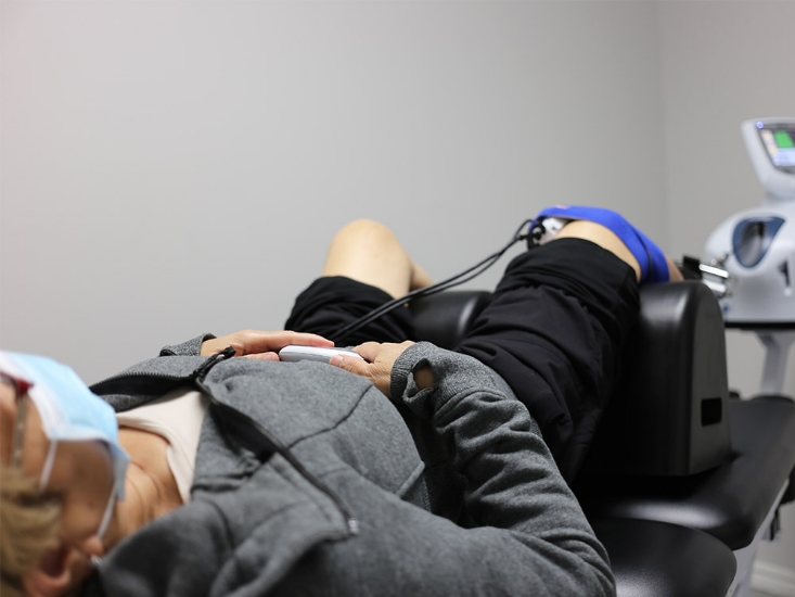 Knee-Decompression-Runway-Health-4